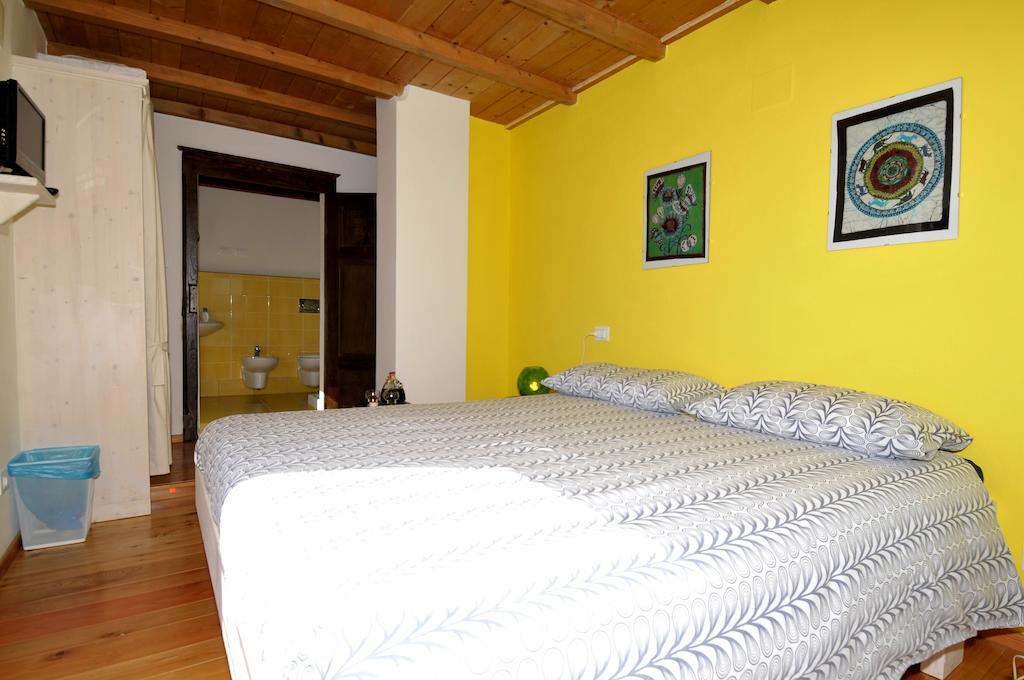 B&B Borgo Massovrana Castel di Casio Pokoj fotografie